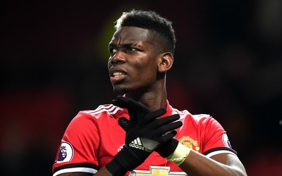 AK体育精华-加纳队球迷闯入球场拥抱球星