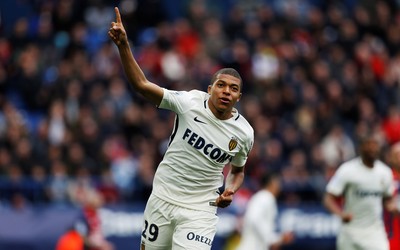 AK体育焦点-卡瓦哈尔社交媒体晒家庭