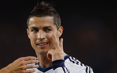 AK体育热评-森拉尔这脚射门中柱弹进